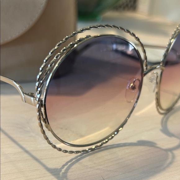 Chloe Gold Round Sunglasses with Gradient Pink-Brown Lenses